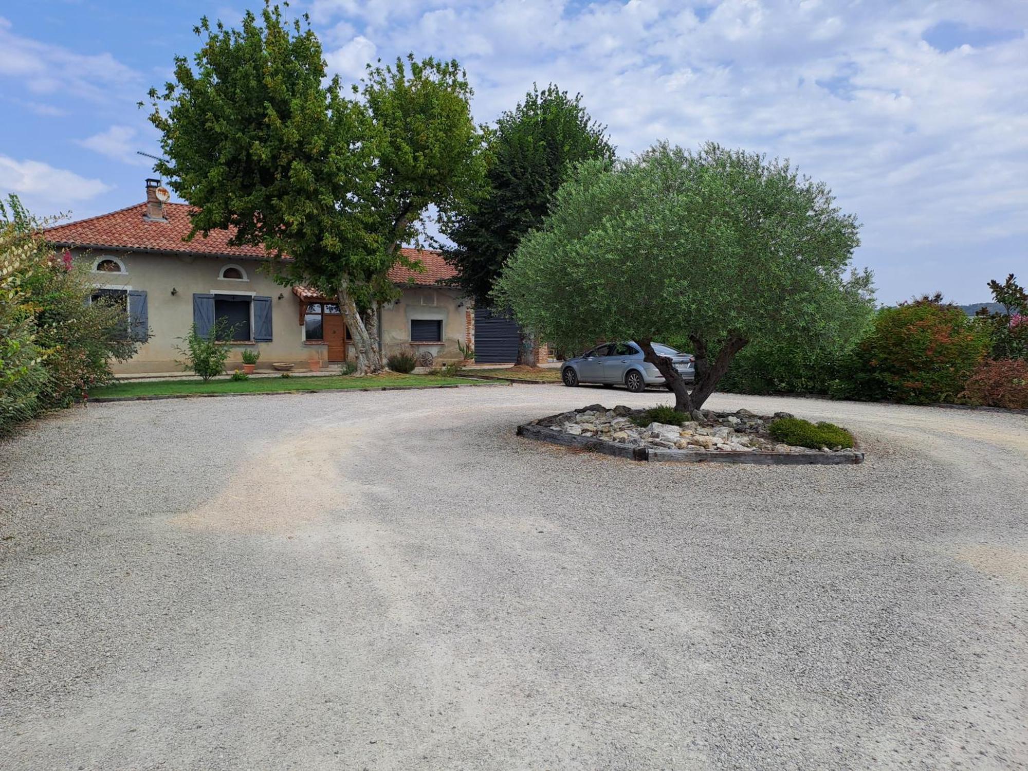 Petit Coin De Paradis, Calme Et Confort Garantie ! Chambre Independante Dans Une Dependance ! Montauban Exterior photo